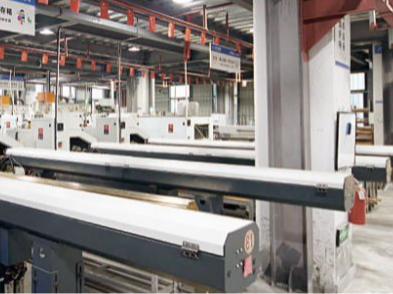 cropped-about-bottom-03